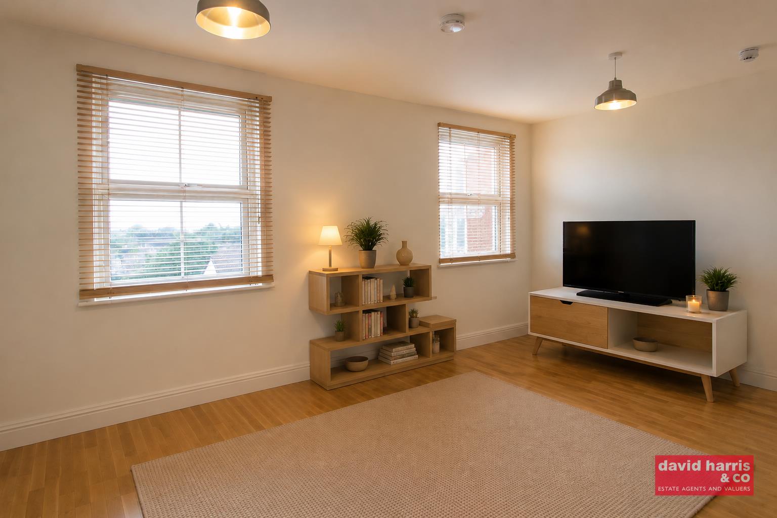 1 bed property in Regents Park Road, London